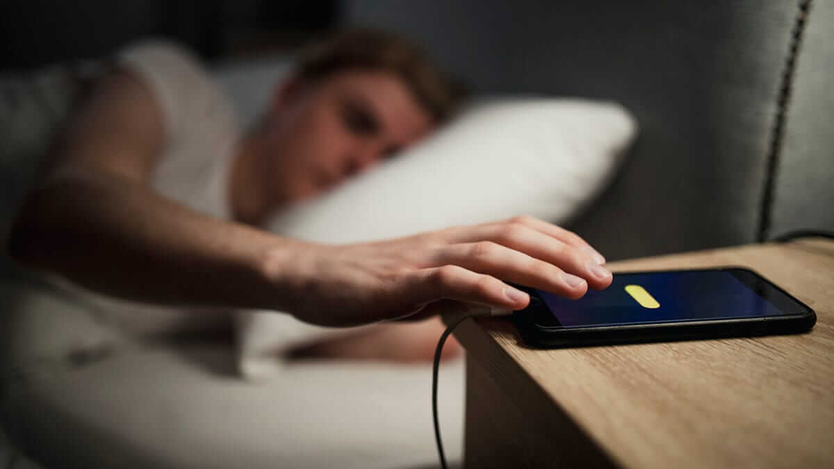 Is it Dangerous to Sleep with an iPhone Next to You? | GreenTek Solutions